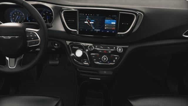 2027 Chrysler Pacifica LX