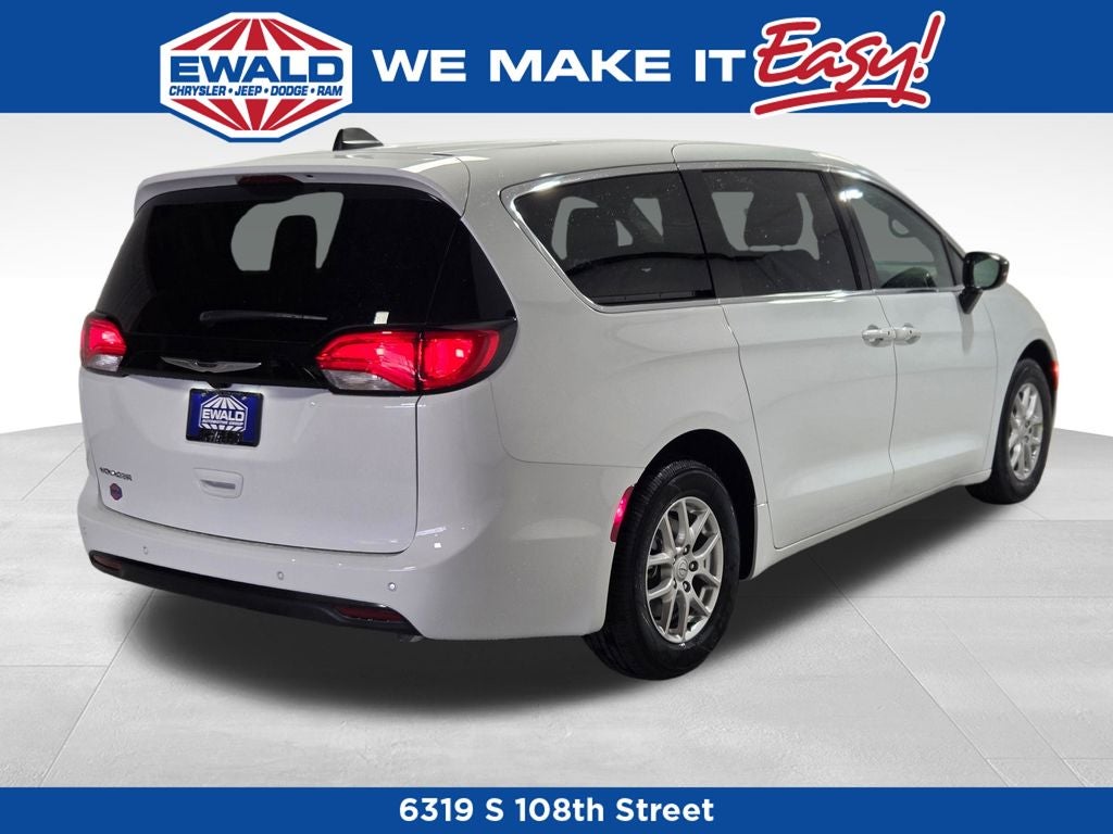 2026 Chrysler Voyager LX