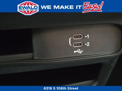 2026 Chrysler Voyager LX