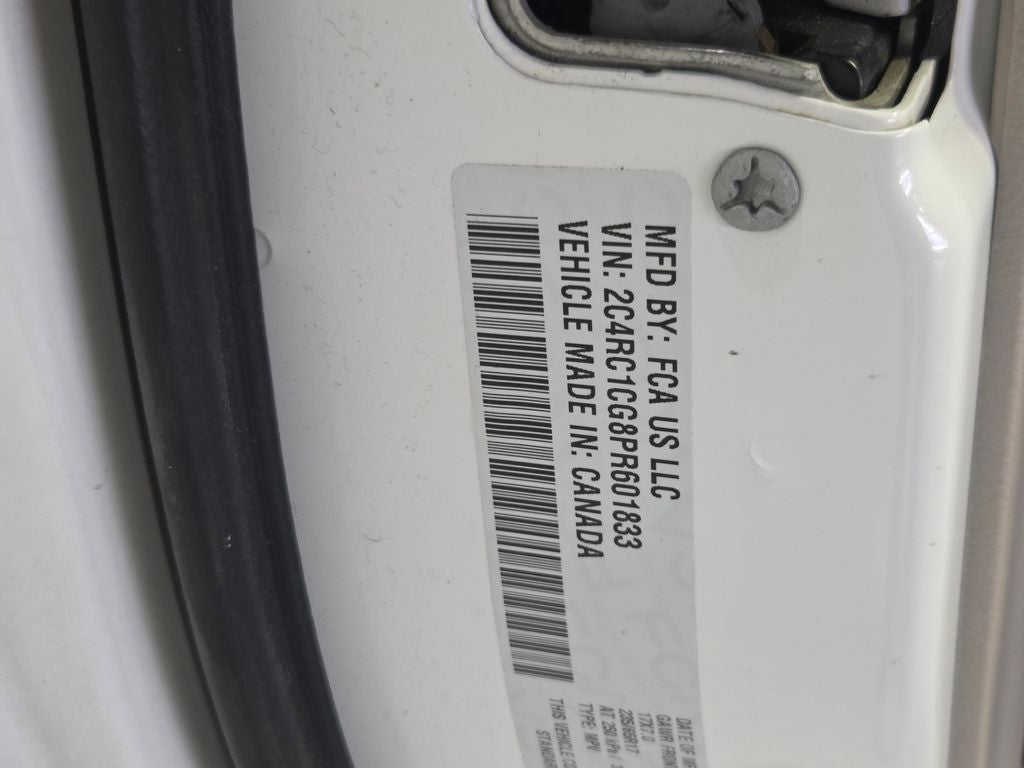 2023 Chrysler Voyager LX
