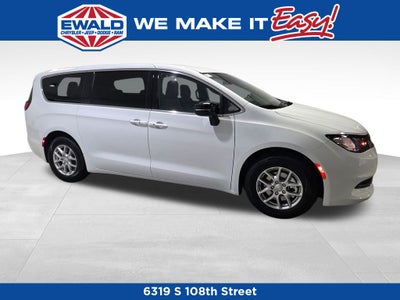 2026 Chrysler Voyager LX