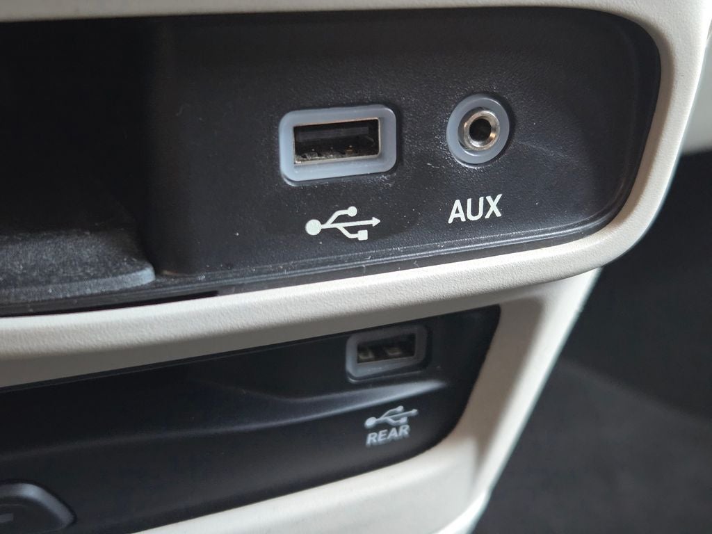 2018 Chrysler Pacifica Touring L Plus