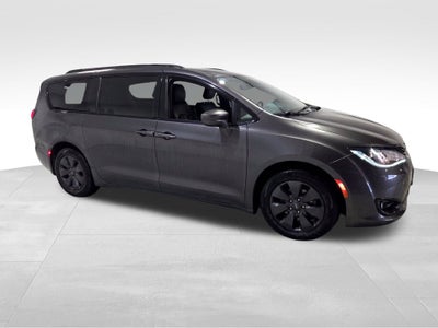 2019 Chrysler Pacifica Hybrid Touring L