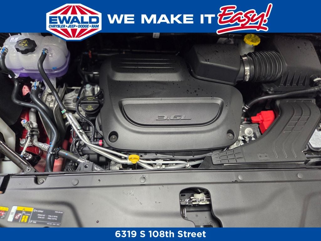 2026 Chrysler Pacifica Select