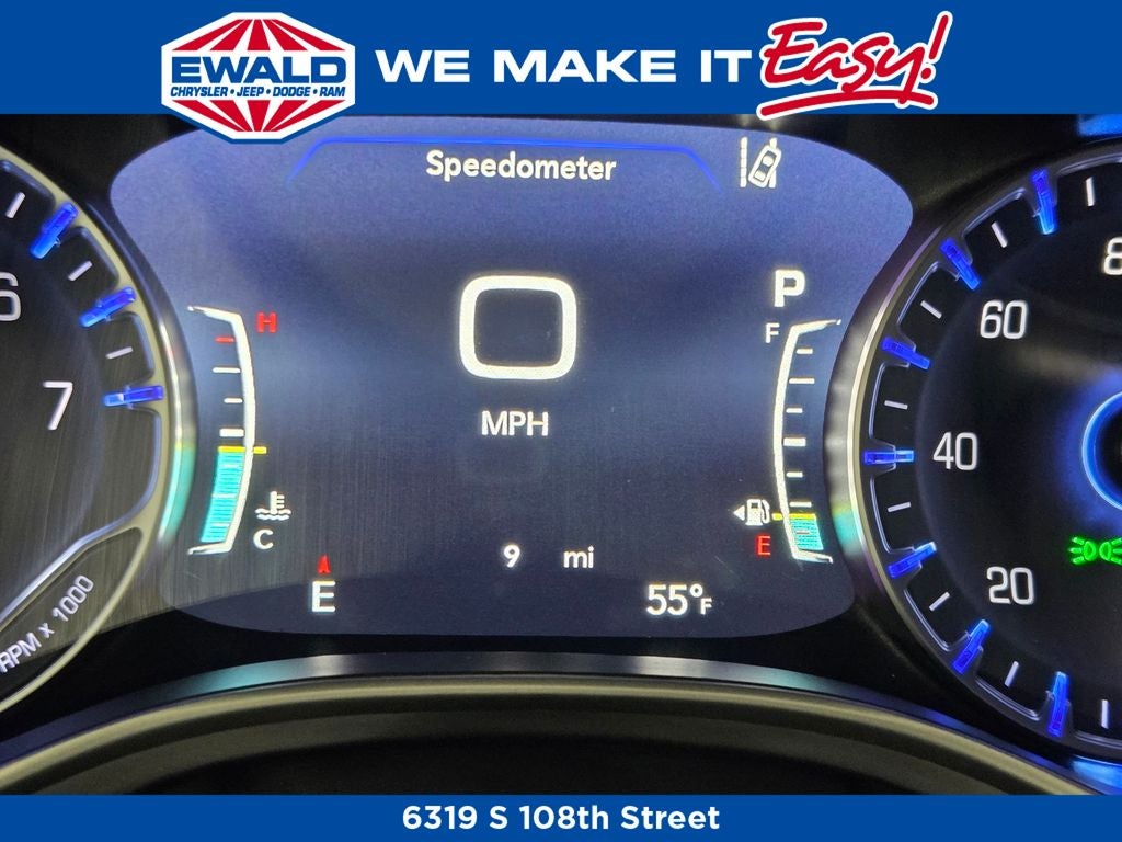 2026 Chrysler Pacifica Select