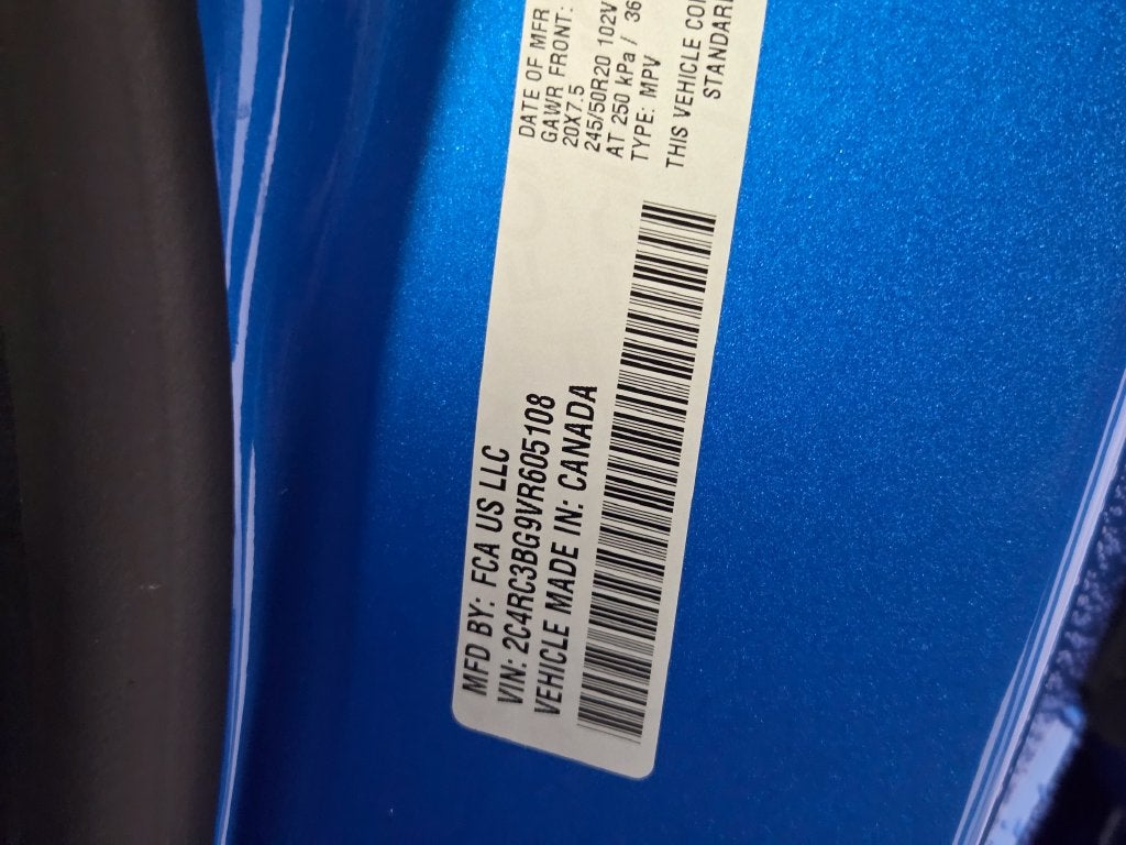 2027 Chrysler Pacifica Select