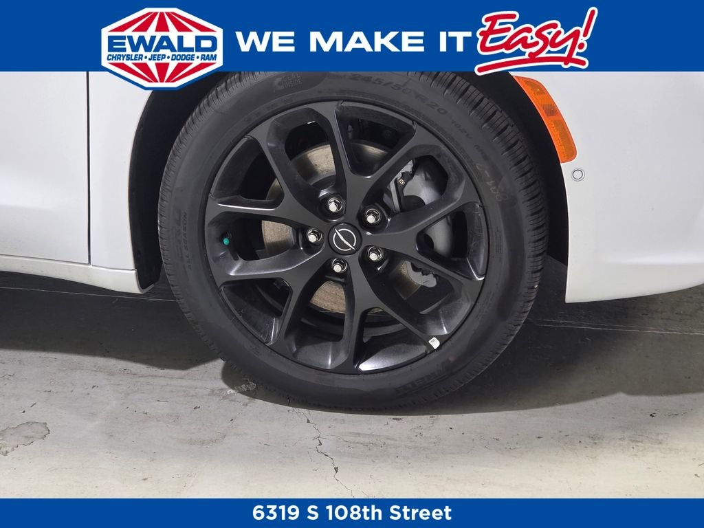 2026 Chrysler Pacifica Limited