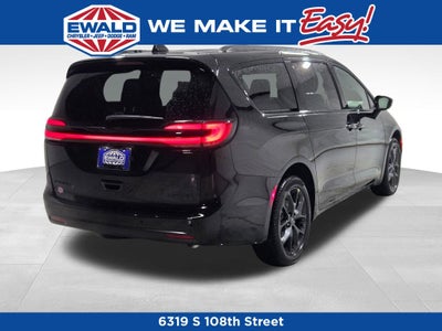 2026 Chrysler Pacifica Limited