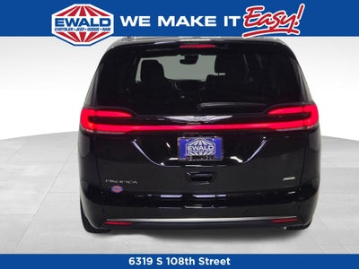 2026 Chrysler Pacifica Pinnacle