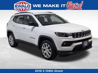 2023 Jeep Compass Latitude Lux