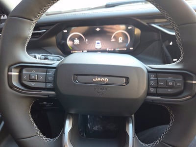 2027 Jeep Cherokee Laredo