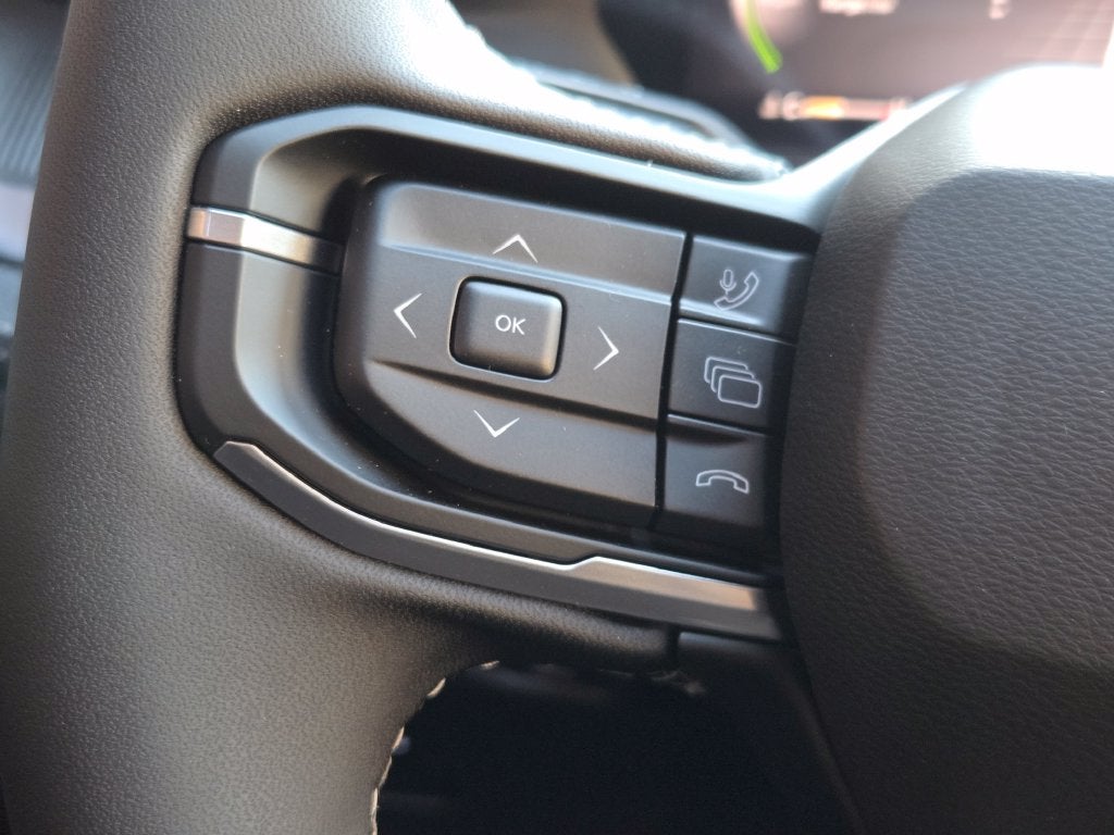 2027 Jeep Cherokee Laredo