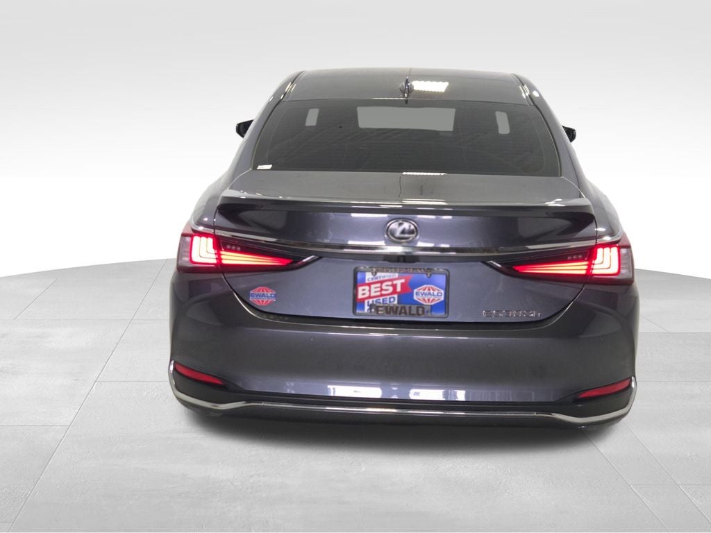 2023 Lexus ES 300h