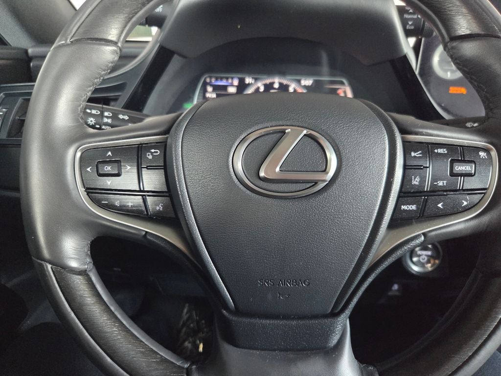 2023 Lexus ES 300h