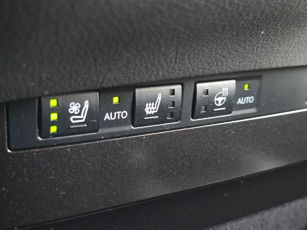 2023 Lexus ES 300h