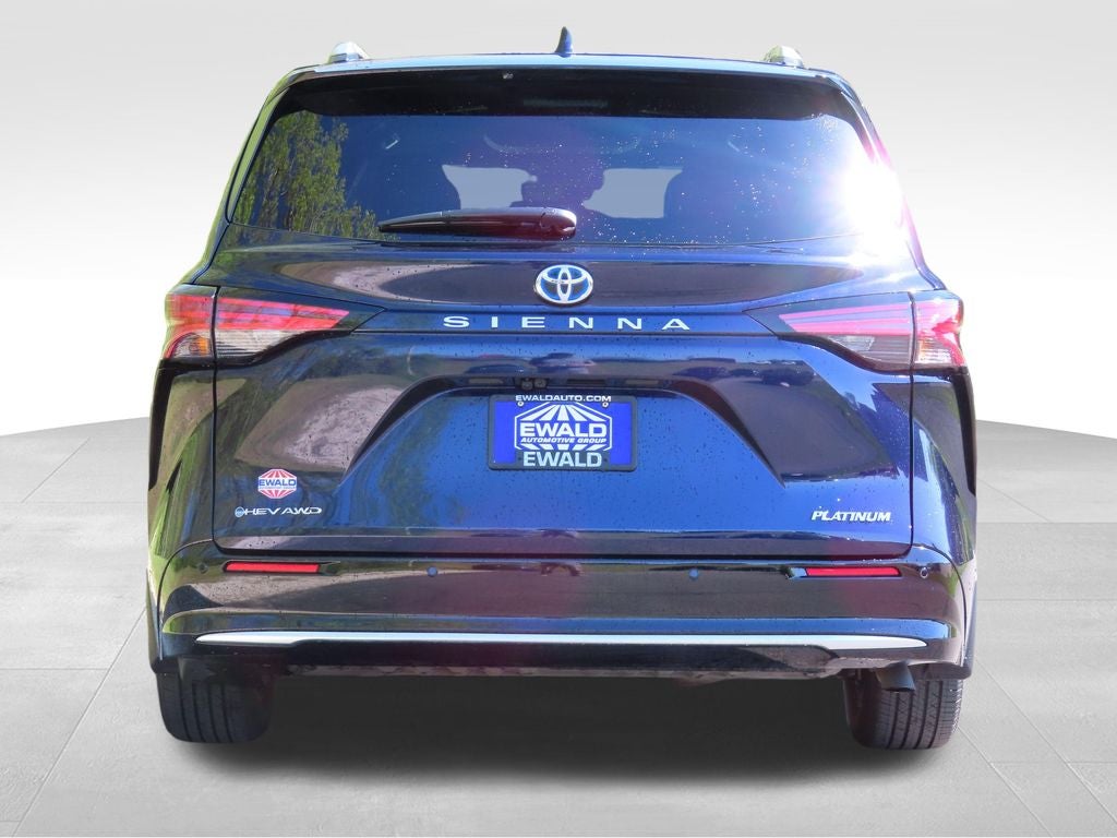 2025 Toyota Sienna Platinum 7 Passenger