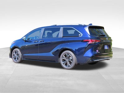 2025 Toyota Sienna Platinum 7 Passenger