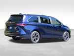 2025 Toyota Sienna Platinum 7 Passenger