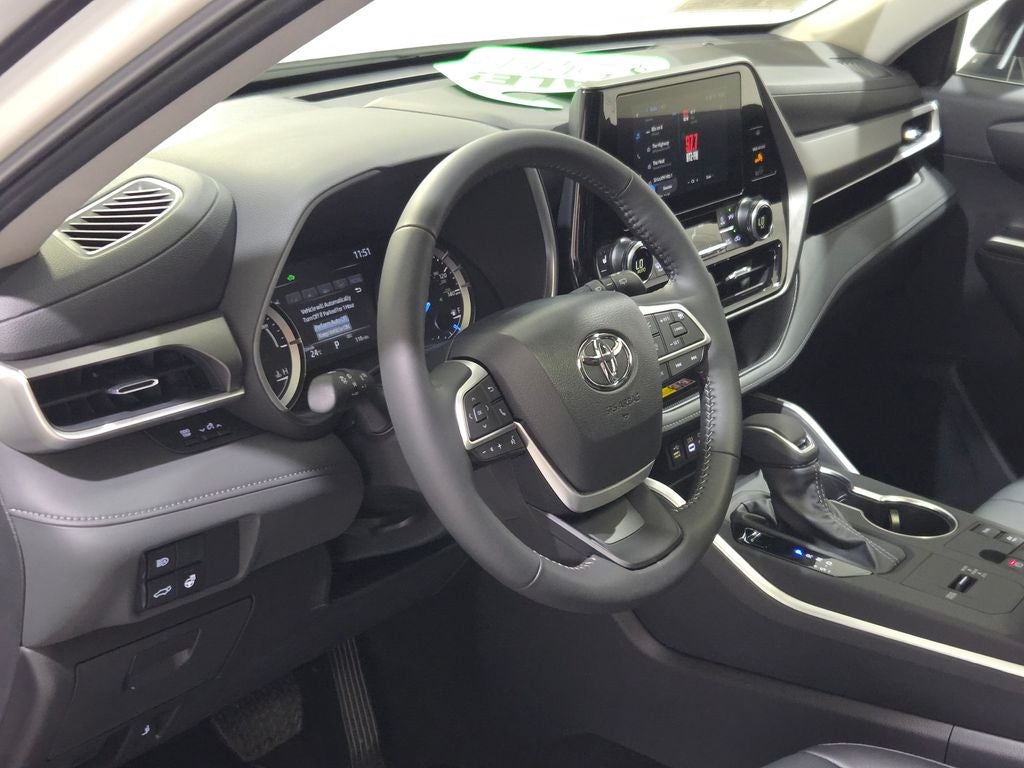 2026 Toyota Highlander Hybrid XLE